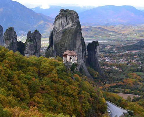 Delphi & Meteora Tour