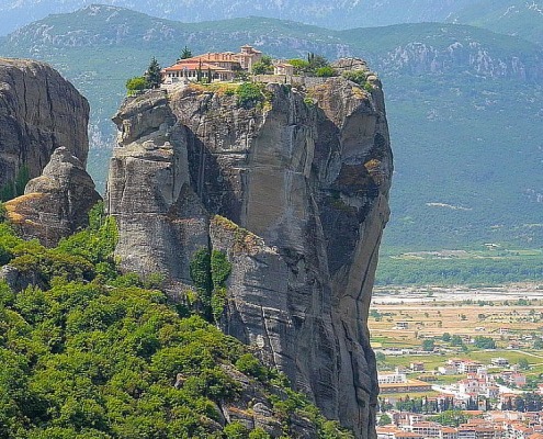 Delphi and Meteora Monasteries